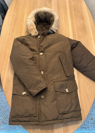 Arctic parka Woolwich Medium, merk: Woolrich, staat: Heel goed, maat: M, € 170,00, € 179,20 inclusief Kopersbescherming