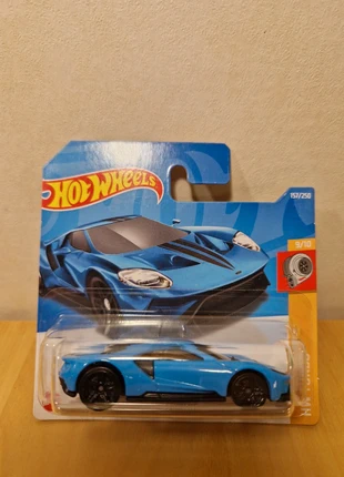 Hotwheels Ford GT 17, merk: Hot Wheels, staat: Nieuw zonder prijskaartje, maat: Tot 1 maand / 50 cm, € 3,00, € 3,85 inclusief Kopersbescherming