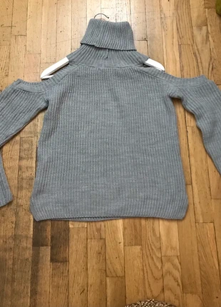 Pull col roulé oversize découpes épaules , merk: Missguided, staat: Heel goed, maat: S / 36 / 8, € 2,00, € 2,80 inclusief Kopersbescherming