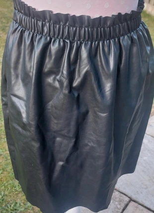 Jacqueline de Yong faux leather skirt New with tags– UK 12 / EU 40, brand: Jacqueline de Yong, condition: New with tags, size: L / 40 / 12, €5.99, €6.99 includes Buyer Protection