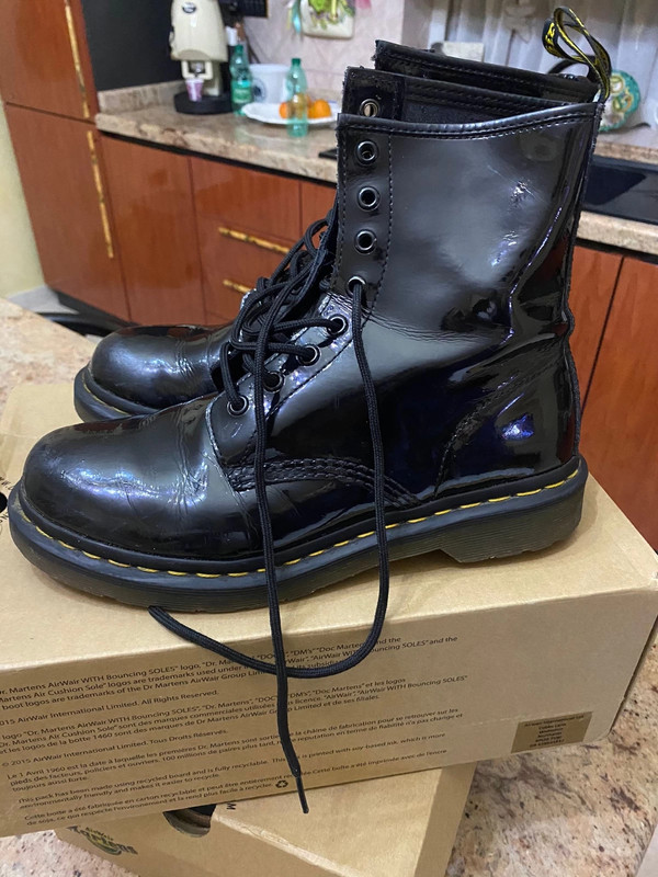 Dr. Martens Vinted