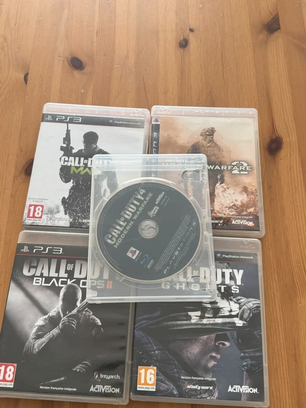 Lot Call of Duty MW + Ghost + BO2 - BE - PS3 - photo numéro 3