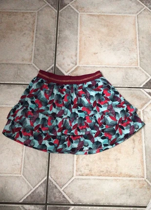 Jupe à volants , brand: La Compagnie des Petits, condizioni: Ottime, taglia: 5 anni / 110 cm, €2.00, €2.80 include la Protezione acquisti