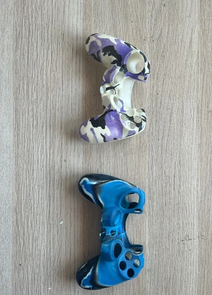 Fundas mandos de la play, marca: Play, estado: Muy bueno, 3,50 €, 4,38 € Protección al comprador incluida