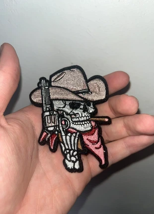 Patch Squelette Cowboy – Revolver & Cigare, marke: Collection, zustand: Neu, 10,00 €, 11,20 € inklusive Vinted-Käuferschutz