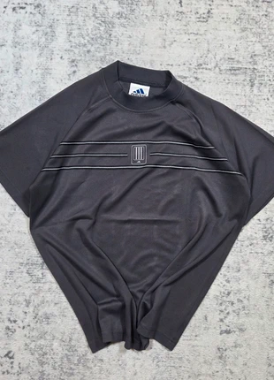 👕 T-shirt Adidas Vintage Noir XS Adulte Années 2000, marke: adidas, zustand: Sehr gut, größe: XS, 24,99 €, 26,94 € beinhaltet Vinted-Käuferschutz Pro