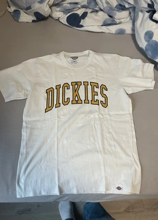 witte t-shirt, marque: Dickies, état: Très bon état, taille: XS, 8,00 €, 9,10 € Protection acheteurs incluse