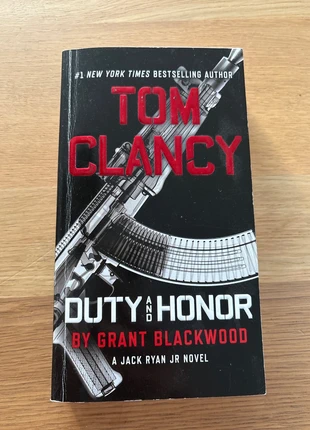 Boek Tom Clancy duty and honor - Jack Ryan jr, staat: Goed, € 2,50, € 3,33 inclusief Kopersbescherming