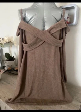 Pull décolleté brun taille 40, merk: XIZI, staat: Heel goed, maat: L / 40 / 12, € 6,20, € 7,21 inclusief Kopersbescherming