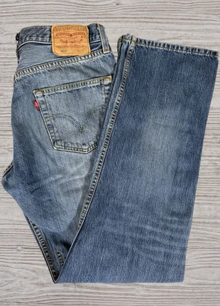 Jean Levi's 501 bleu W33 L32, brand: Levi's, condizioni: Ottime, taglia: IT 42 | W33, €28.90, €31.05 include la Protezione acquisti