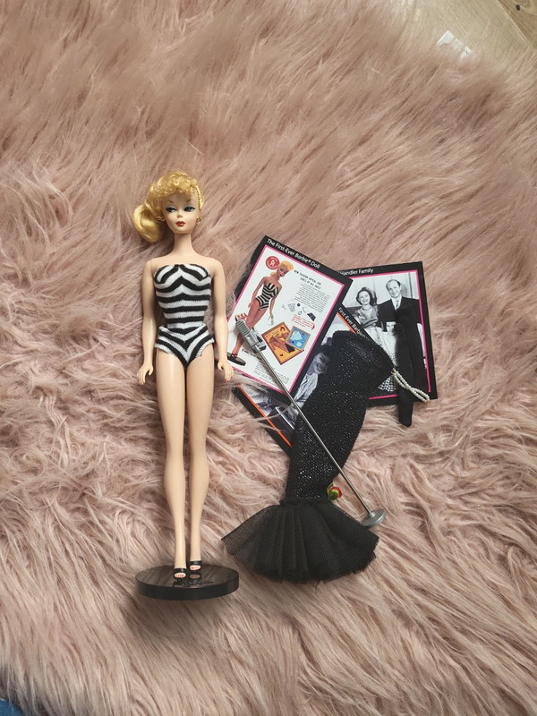 Rééditions de la première Barbie 1958