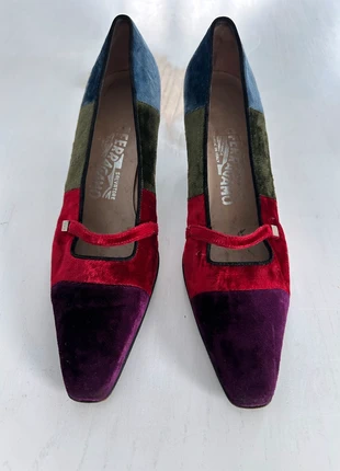 Salvatore Ferragamo 39 velluto, marca: Salvatore Ferragamo, estado: Muito bom, tamanho: 39, €150.00, €158.20 inclui Proteção do Comprador