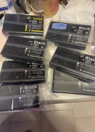 7 Cartucce stampnte (6 nero , 1 giallo) - NUOVE, brand: no brand, condizioni: Nuovo con cartellino, €12.00, €13.30 include la Protezione acquisti