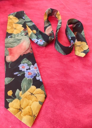 Jolie Cravate à Fleurs Cravatte d'été - Brice d'Alban 👔 Summer Tie, marque: Brice D'Alban, état: Très bon état, 10,00 €, 11,20 € Protection acheteurs incluse