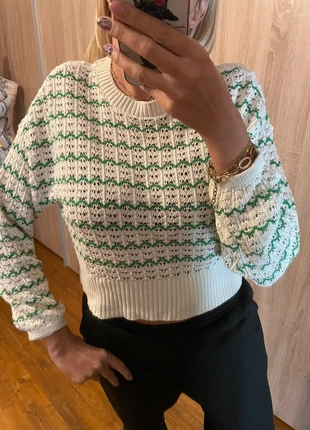 Pull court only sympa beige et vert crochet L, marque: ONLY, état: Très bon état, taille: L / 40 / 12, 7,00 €, 8,05 € Protection acheteurs incluse