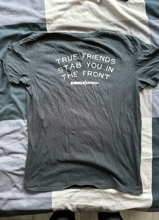 BMTH shirt + bracelets, état: Bon état, taille: L, 18,00 €, 19,60 € Protection acheteurs incluse