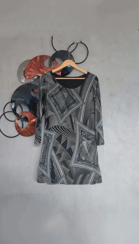 HRobe d'automne à motifs noirs et gris Hello Fashion