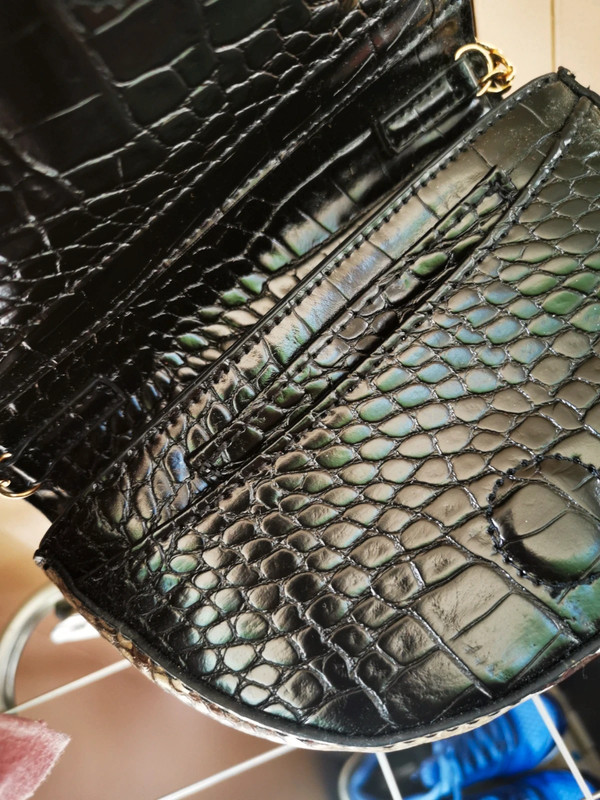 Sac bandouli re fa on reptile Galeries lafayette accessoires Vinted