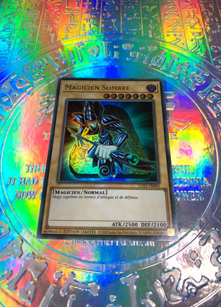 Carte YU-GI-OH MAGO-FR002 Magicien Sombre Gold Rare NEUF FR