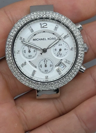 Montre Michael Kors, marque: Michael Kors, état: Très bon état, taille: 30–38 mm, 30,00 €, 32,20 € Protection acheteurs incluse