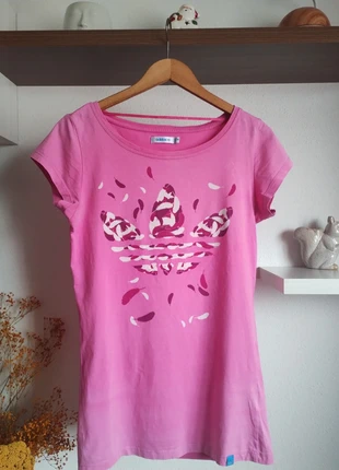 Camiseta Adidas rosa 38, merk: adidas, staat: Goed, maat: M / 38 / 10, € 2,00, € 2,80 inclusief Kopersbescherming