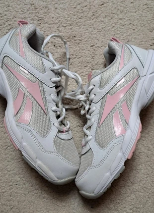 Basket Reebok 34,5 Rose, marque: Reebok, état: Très bon état, taille: 34.5, 40,00 €, 42,70 € Protection acheteurs (Pro) incluse