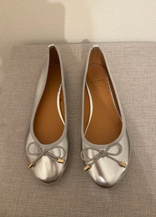 Ballerine Scarpe Nuove Argento, merk: SeaSide, staat: Nieuw zonder prijskaartje, maat: 36, € 18,00, € 19,60 inclusief Kopersbescherming