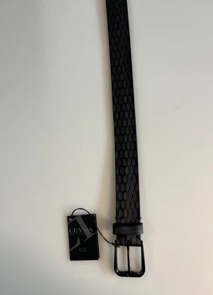 Cinturón Leyva, merk: Leyva, staat: Nieuw met prijskaartje, maat: 100 cm, € 30,00, € 32,20 inclusief Kopersbescherming Pro