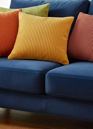 Lot de 4 housses de coussin en velours côtelé coloris assortis – 45x45 cm, état: Neuf sans étiquette, taille: 45 x 45 cm, 23,90 €, 25,80 € Protection acheteurs (Pro) incluse