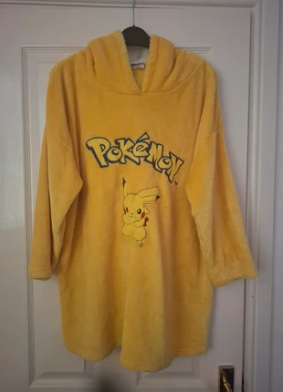 Oversized hoodie, brand: Pokémon, condition: Very good, size: One size, £4.00, £4.62 includes Buyer Protection