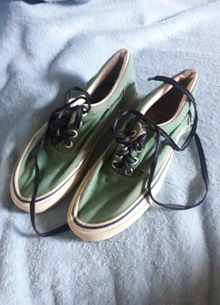 Sneakers vintage 90s en très bon état, merk: Tecnica, staat: Heel goed, maat: 38, € 15,00, € 16,45 inclusief Kopersbescherming
