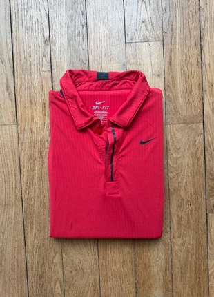 Polo rouge Nike | taille S | excellent état | polo dri -fit |, marca: Nike, estado: Muito bom, tamanho: S, €10.00, €11.20 inclui Proteção do Comprador