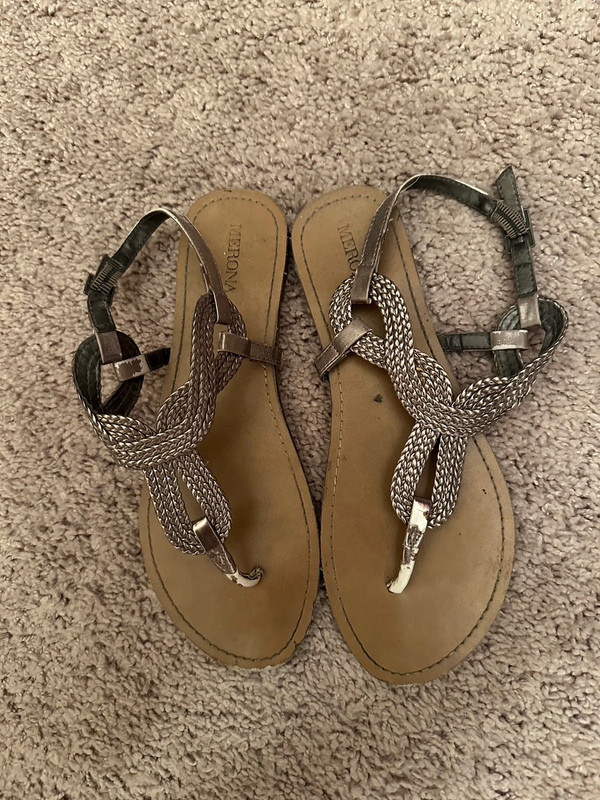 Bronze sandals 1