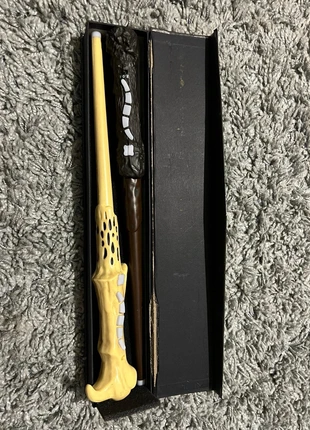 Baguette Harry Potter, marke: Harry Potter, zustand: Sehr gut, größe: Einheitsgröße, 10,00 €, 11,20 € inklusive Vinted-Käuferschutz