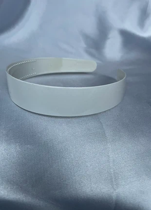 Serre tête blanche Wide, état: Très bon état, 9,00 €, 10,15 € Protection acheteurs (Pro) incluse