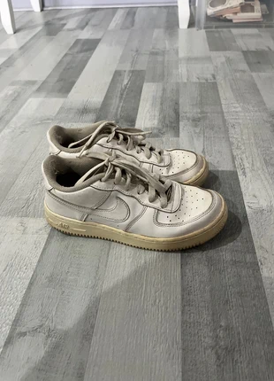 Air force 1 blanche, marque: Air Force, état: Satisfaisant, taille: 38, 15,00 €, 16,45 € Protection acheteurs incluse