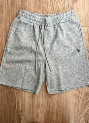 Short Ralph Lauren, marque: Ralph Lauren, état: Très bon état, taille: M, 35,00 €, 37,45 € Protection acheteurs incluse