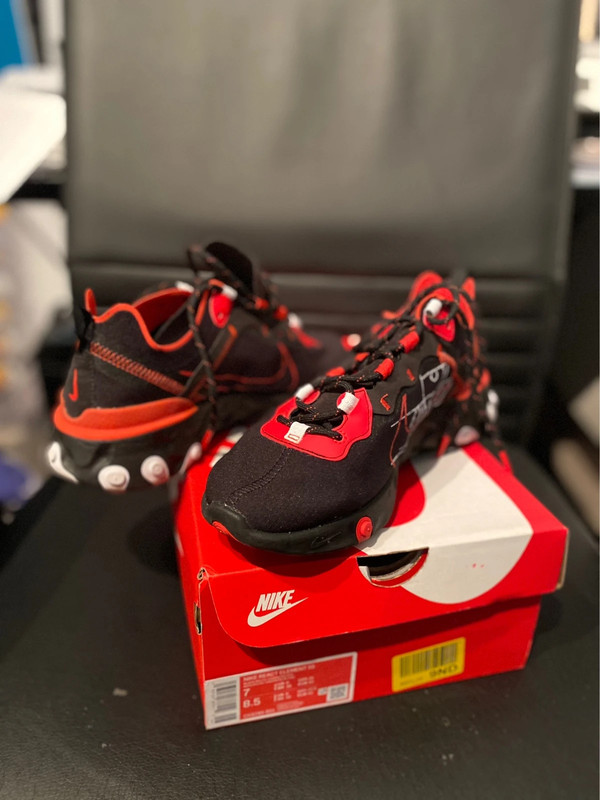 vendre Nike React l ment 55 Script Swoosh Noir et Rouge Vinted