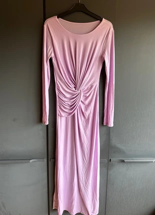 Lila lange jurk, marque: merkloos, état: Neuf sans étiquette, taille: Taille unique, 10,00 €, 11,20 € Protection acheteurs incluse