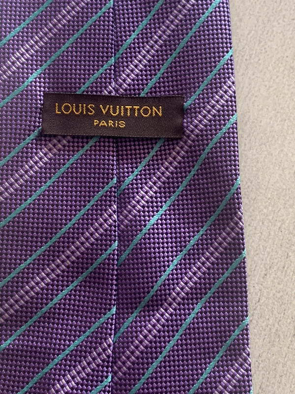Cravate neuve de la célèbre maison Louis Vuitton - Vinted