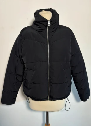 Doudoune noir taille XS H&M, brand: H&M, condizioni: Ottime, taglia: XS / IT 38 / EU 34, €15.00, €16.45 include la Protezione acquisti Pro