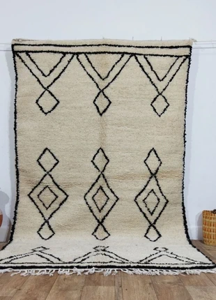 Tapis Berbère Beni Ouarain 250 x 150 cm - Tappeto Berbero Beni Ouarain 250 x 150 cm, brand: Fabrication Artisanale, condizioni: Nuovo senza cartellino, €249.00, €262.15 include la Protezione acquisti