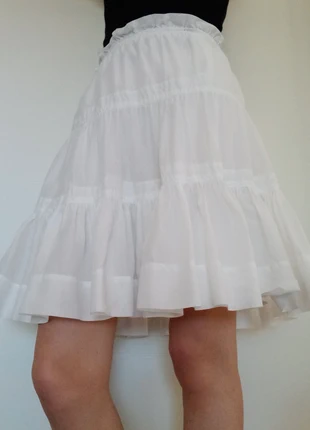 Gonna bianca coquette, brand: Sisley, condizioni: Ottime, taglia: S / IT 40 / EU 36, €8.00, €9.10 include la Protezione acquisti