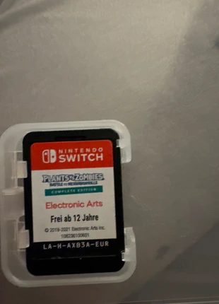 Plants vs zombies switch game, condition: Good, £10.00, £11.20 includes Buyer Protection