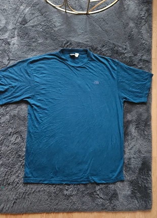 T-shirt the north face, marque: The North Face, état: Très bon état, taille: XL, 12,00 €, 13,30 € Protection acheteurs incluse