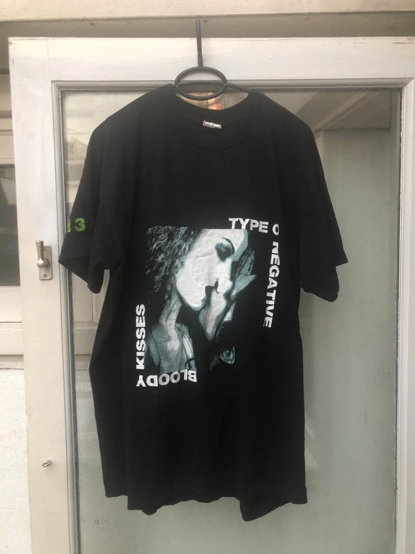 Type O Negative ultra-rare Bloody Kisses just say yes shirt