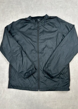 Veste Nike B Nk Rpl Acdmy Jkt Noir / Taille XL / 158-170 cm / 13-15yrs, marke: Nike, zustand: Sehr gut, größe: 15 Jahre / 170, 29,00 €, 31,15 € inklusive Vinted-Käuferschutz