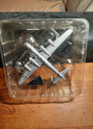 Avion métal Boeing B 29 neuf, brand: Del Prado, condition: New with tags, size: 5 years / 110 cm, €20.00, €21.70 includes Buyer Protection