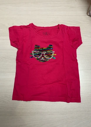 T-shirt manches courtes, brand: U Essentiel, condizioni: Ottime, taglia: 6 anni / 116 cm, €1.00, €1.75 include la Protezione acquisti
