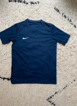 T-shirt de sport nike Dri-Fit - XS, marque: Nike, état: Très bon état, taille: XS, 12,00 €, 13,30 € Protection acheteurs incluse